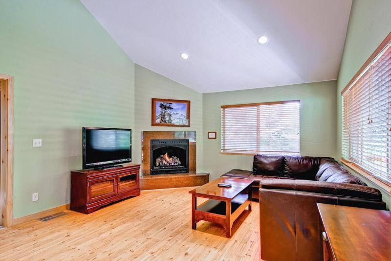 Sequoias West Holiday home *
